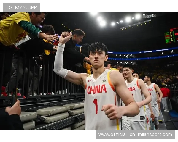 中国篮球球员是否具备国际比赛适应性，我国篮球运动员的技术风格是( )