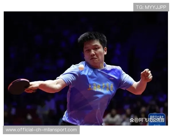 主动让座显真性情,樊振东赢得满堂彩,樊振东礼貌 主动让座显真性情,樊振东赢得满堂彩,樊振东礼貌